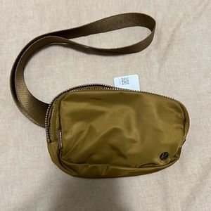 Lulu Lemon Everywhere bag NWT NEVER WORN